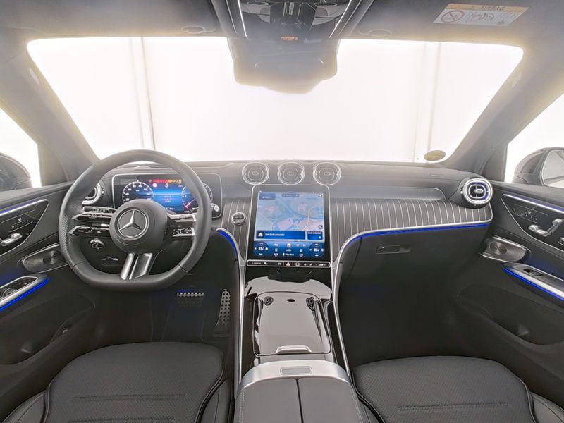 Mercedes-Benz GLC 300 2025 г. Белый, пробег 21281 км