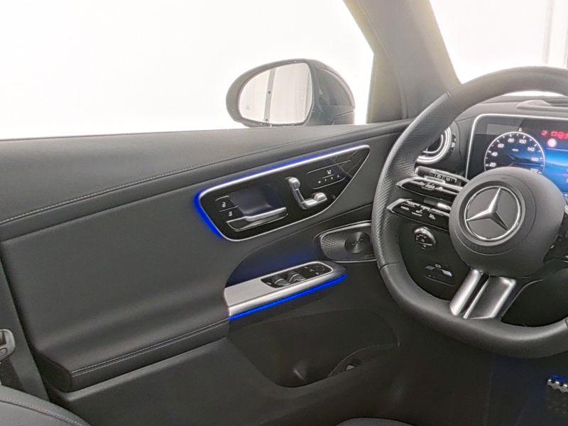 Mercedes-Benz GLC 300 2025 г. Белый, пробег 21281 км