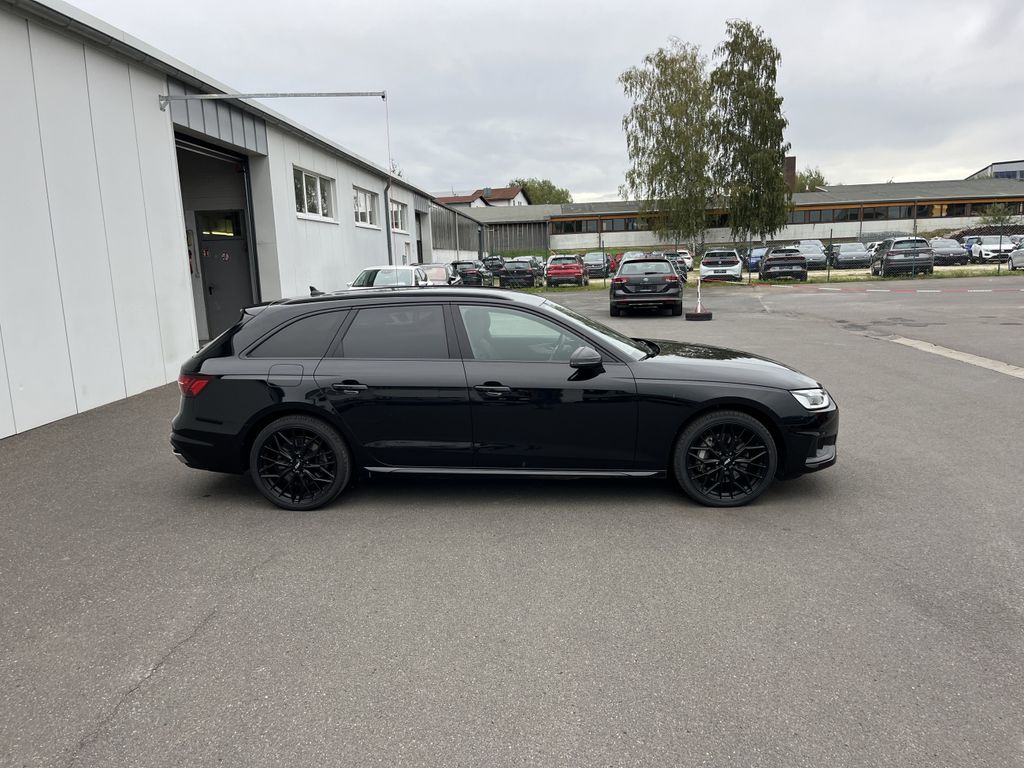 Audi A4 2022 г. Чёрный, пробег 56645 км