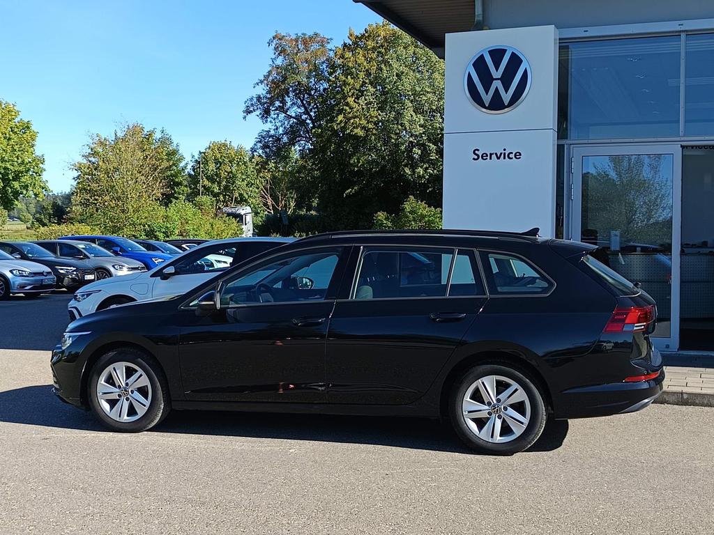 Volkswagen Golf 2023 г. Чёрный, пробег 39480 км