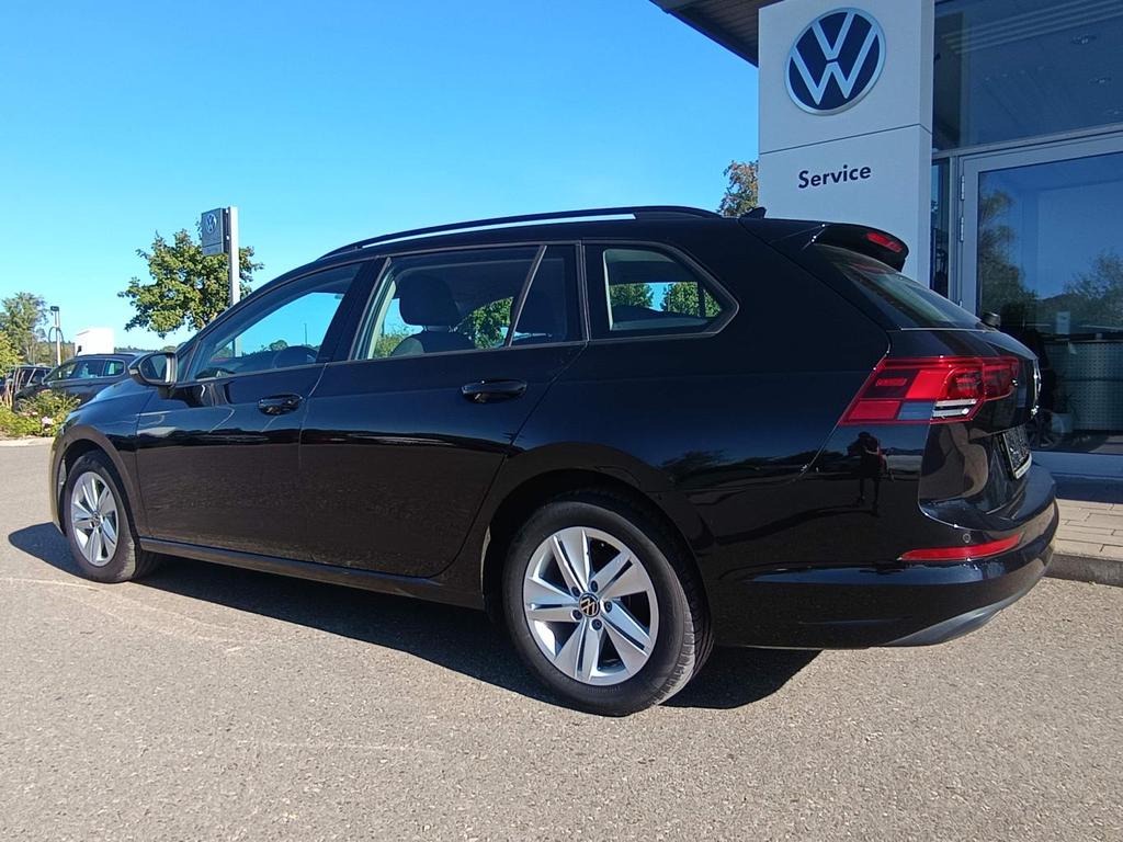 Volkswagen Golf 2023 г. Чёрный, пробег 39480 км