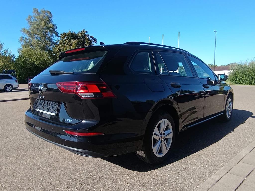 Volkswagen Golf 2023 г. Чёрный, пробег 39480 км