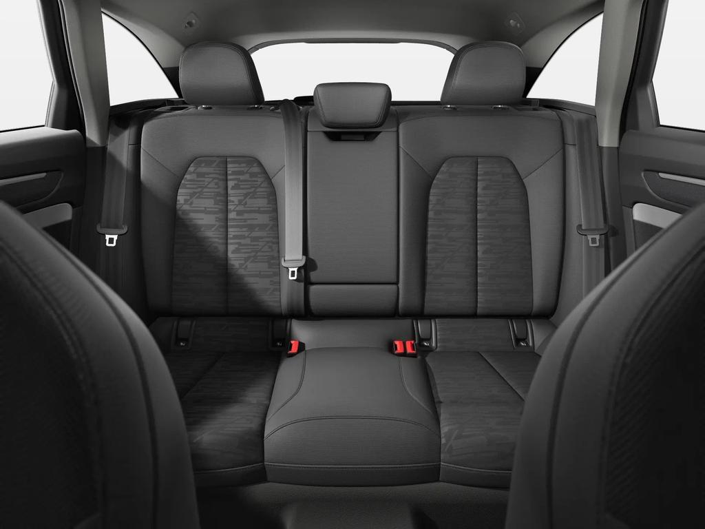 Audi A6 2026 г. Чёрный, пробег 21090 км