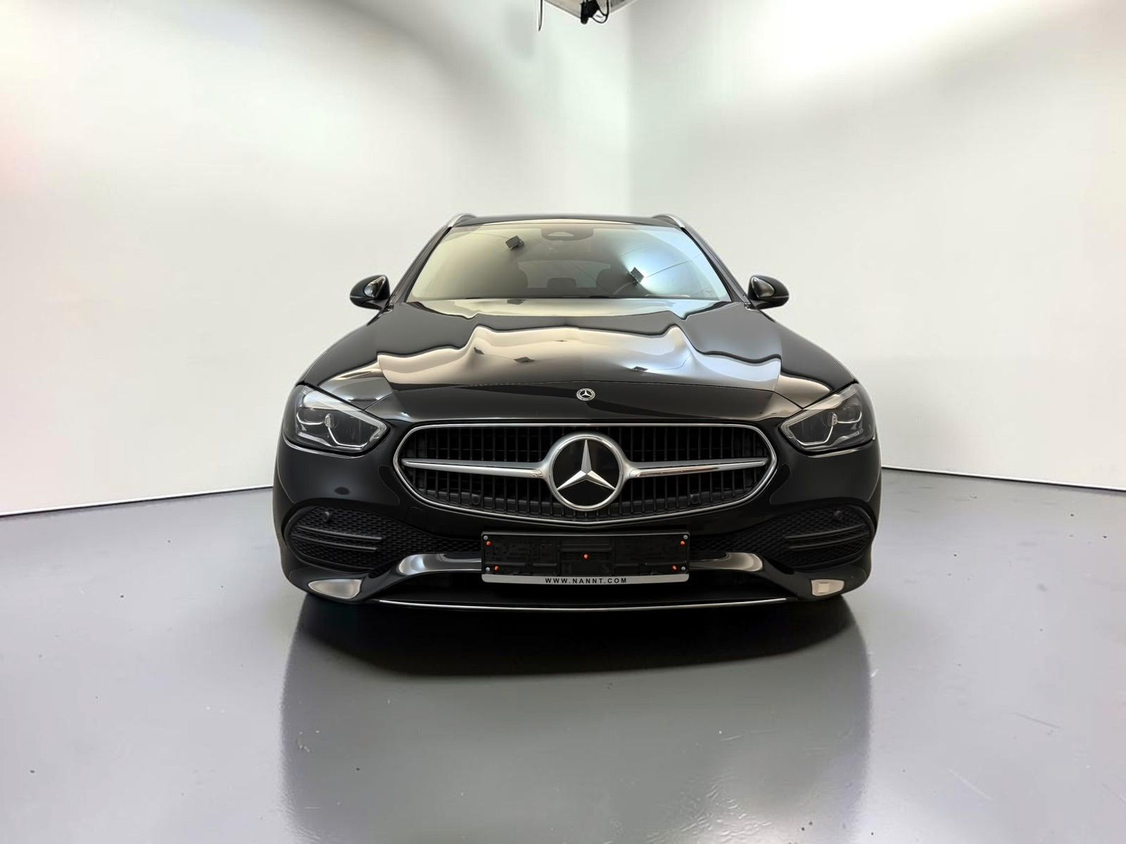 Mercedes-Benz C 220 2024 г. Чёрный, пробег 55000 км