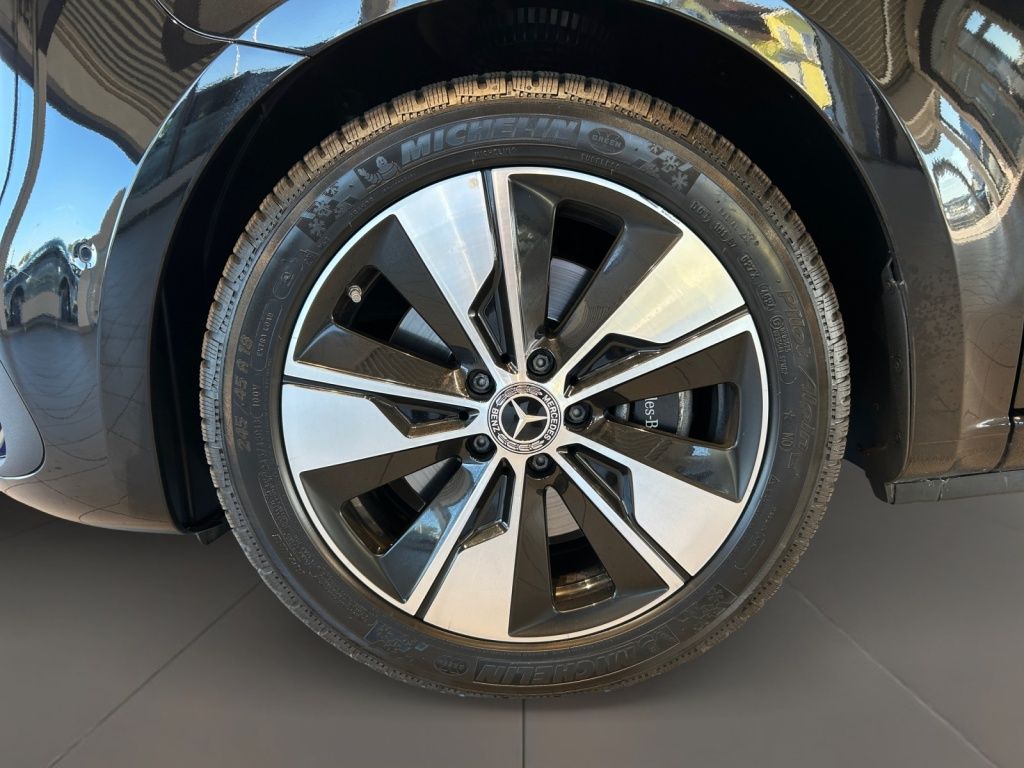 Mercedes-Benz V 300 2025 г. Чёрный, пробег 18913 км