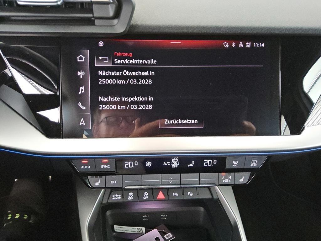 Audi A3 2022 г. Белый, пробег 44000 км