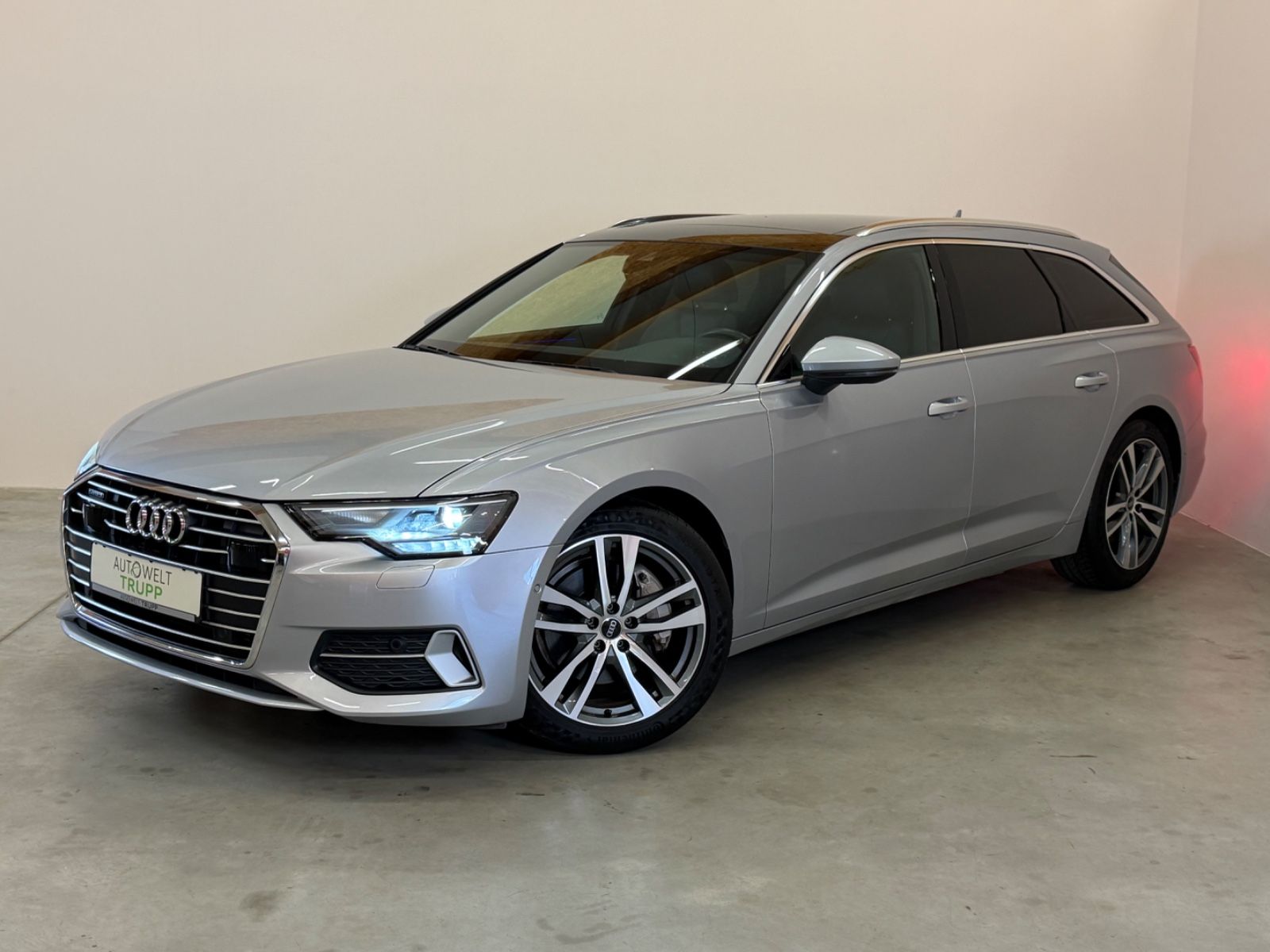 Audi A6 2023 г. Серебристый, пробег 46141 км