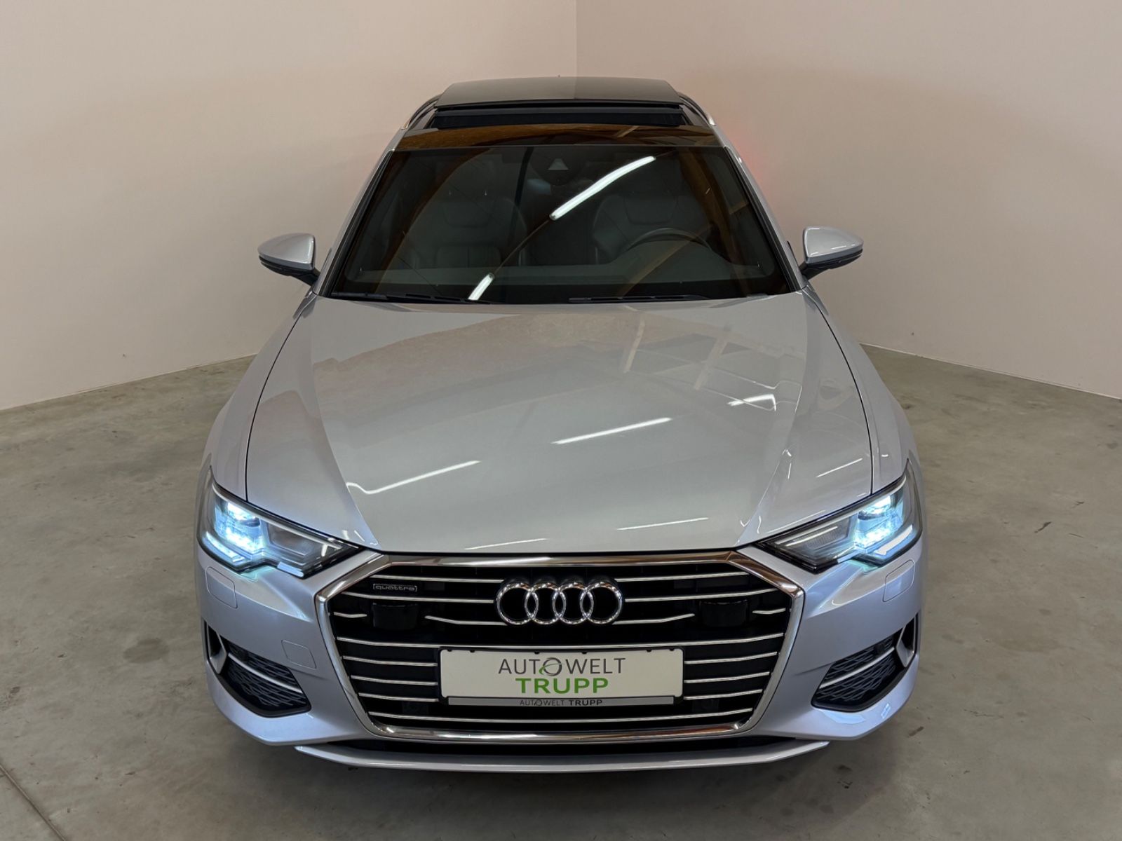 Audi A6 2023 г. Серебристый, пробег 46141 км
