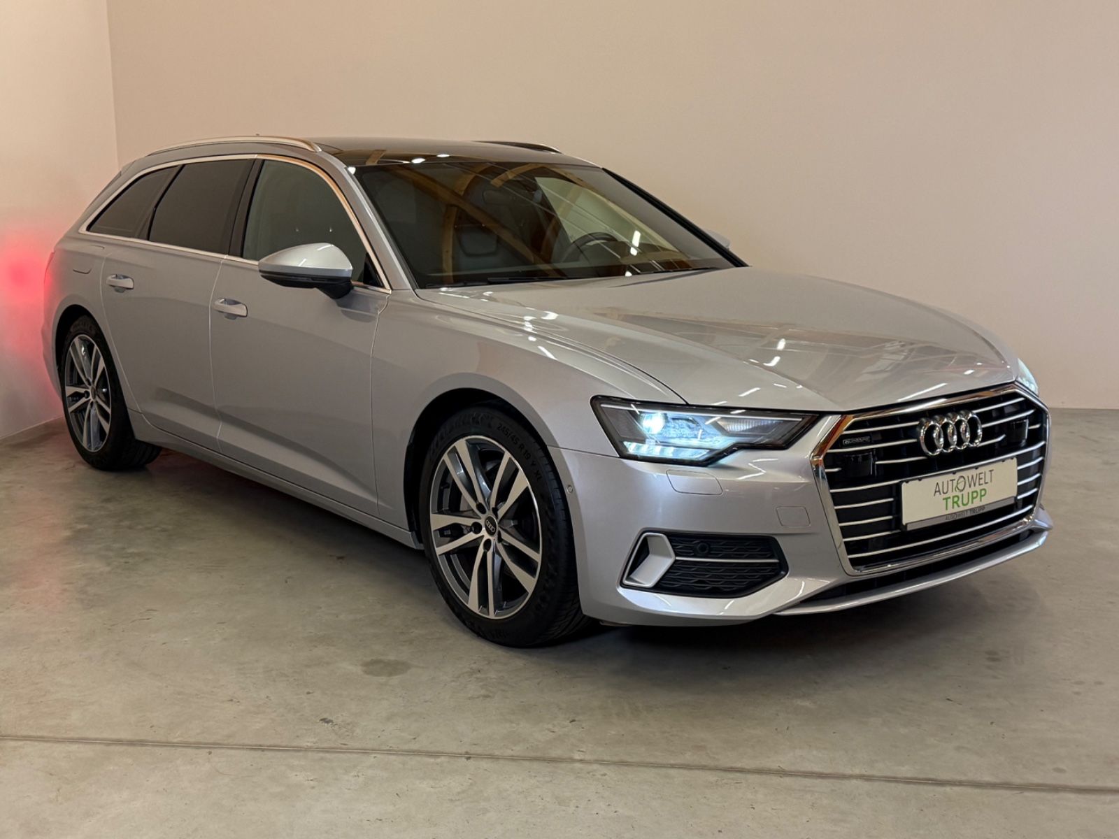 Audi A6 2023 г. Серебристый, пробег 46141 км