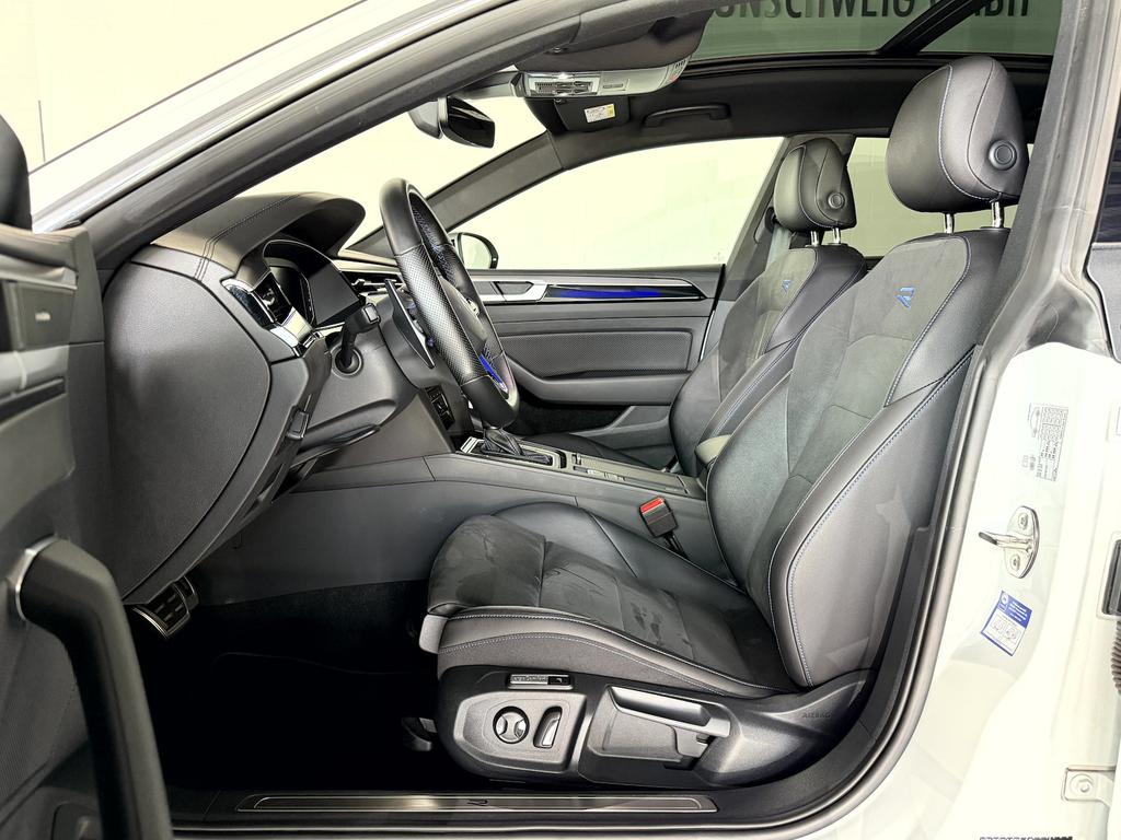 Volkswagen Arteon 2023 г. Белый, пробег 55710 км