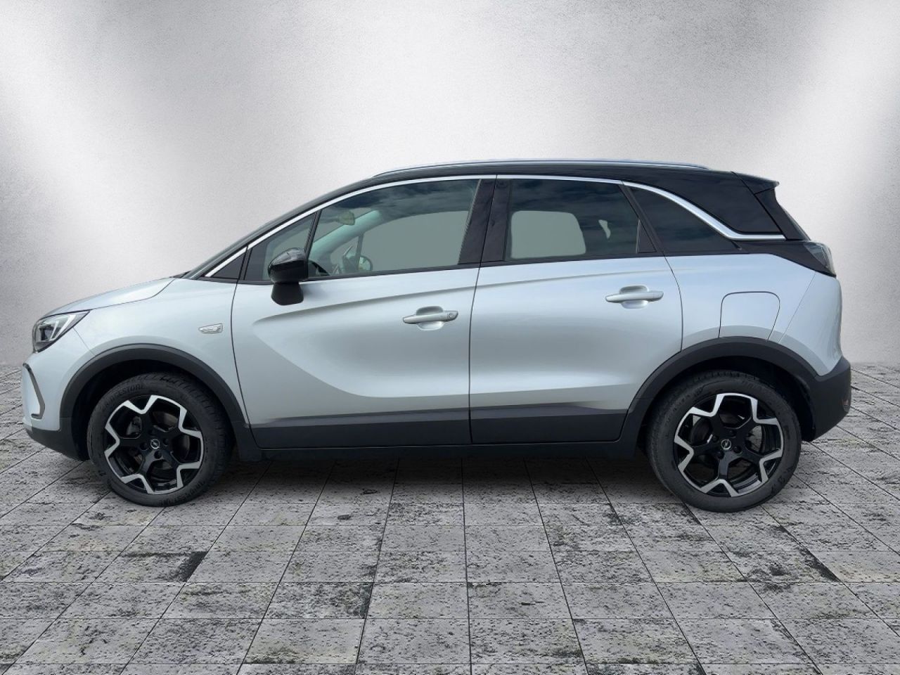 Opel CROSSLAND (X) 2023 г. Серебристый, пробег 36400 км