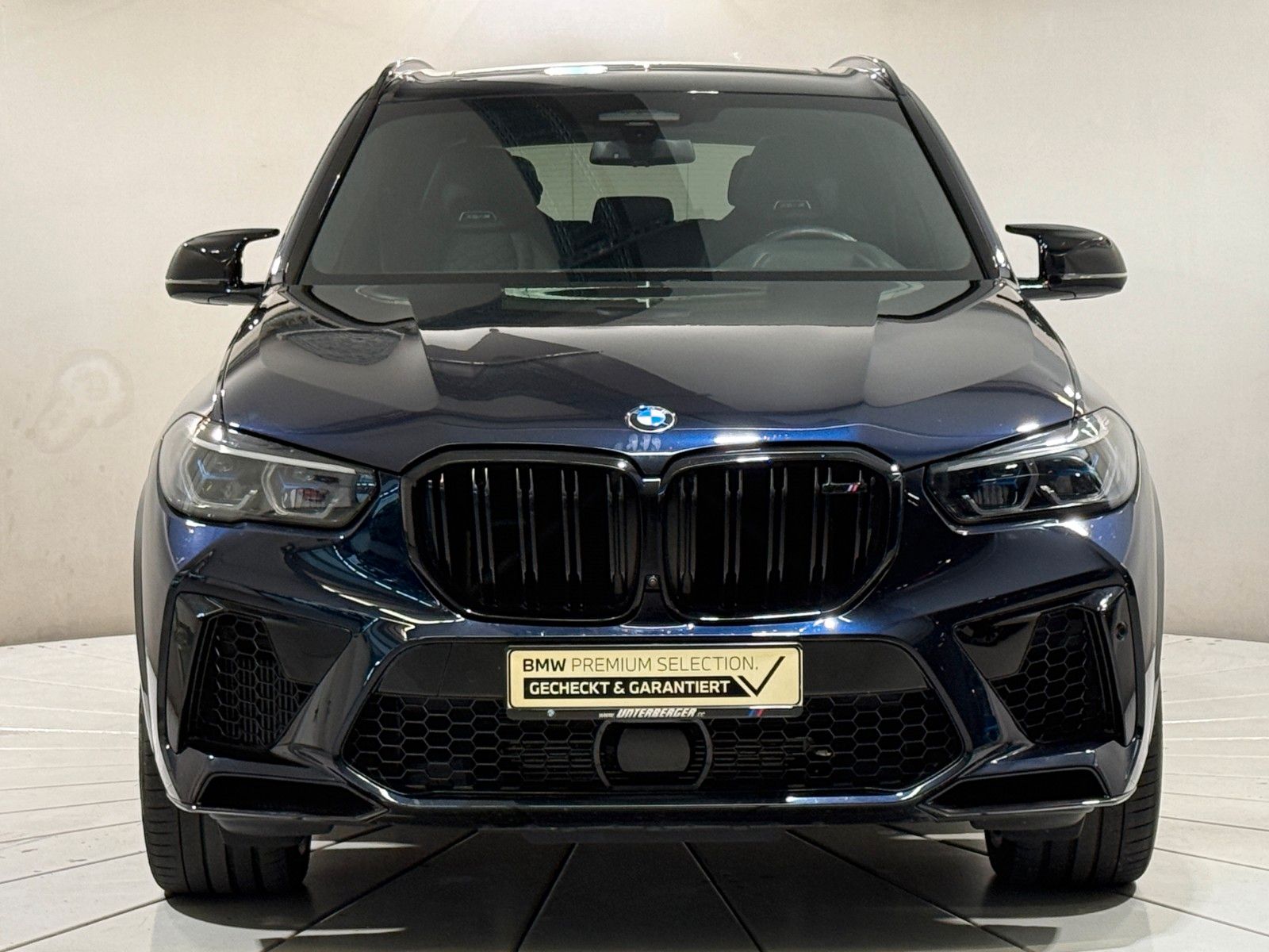 BMW X5 2023 г. Чёрный, пробег 12550 км