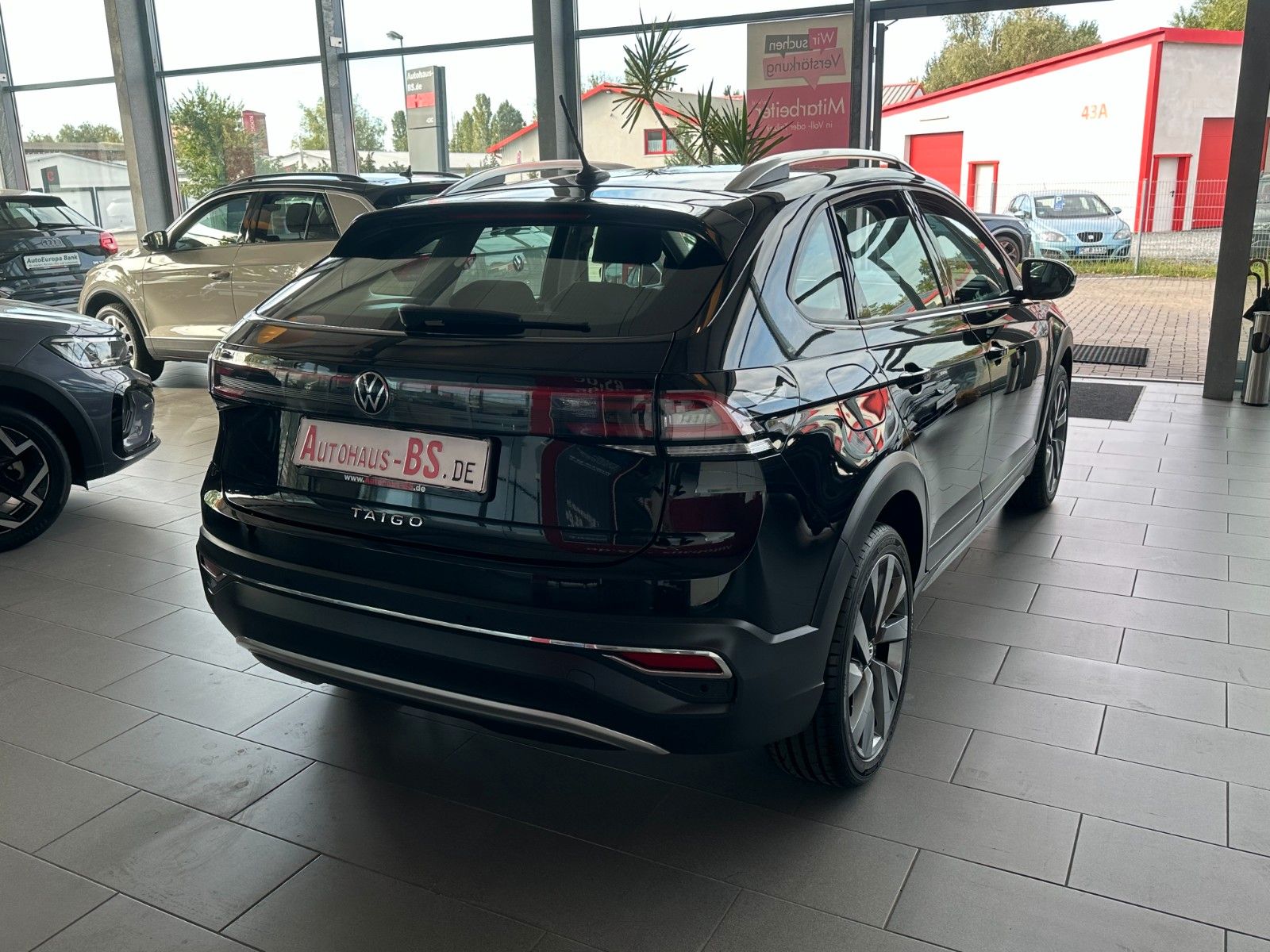 Volkswagen Taigo 2022 г. Чёрный, пробег 49711 км