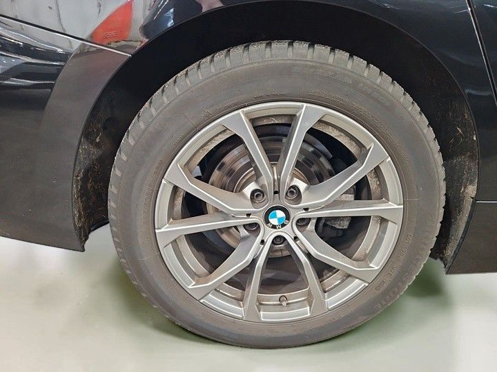 BMW 320 2023 г. Чёрный, пробег 55000 км