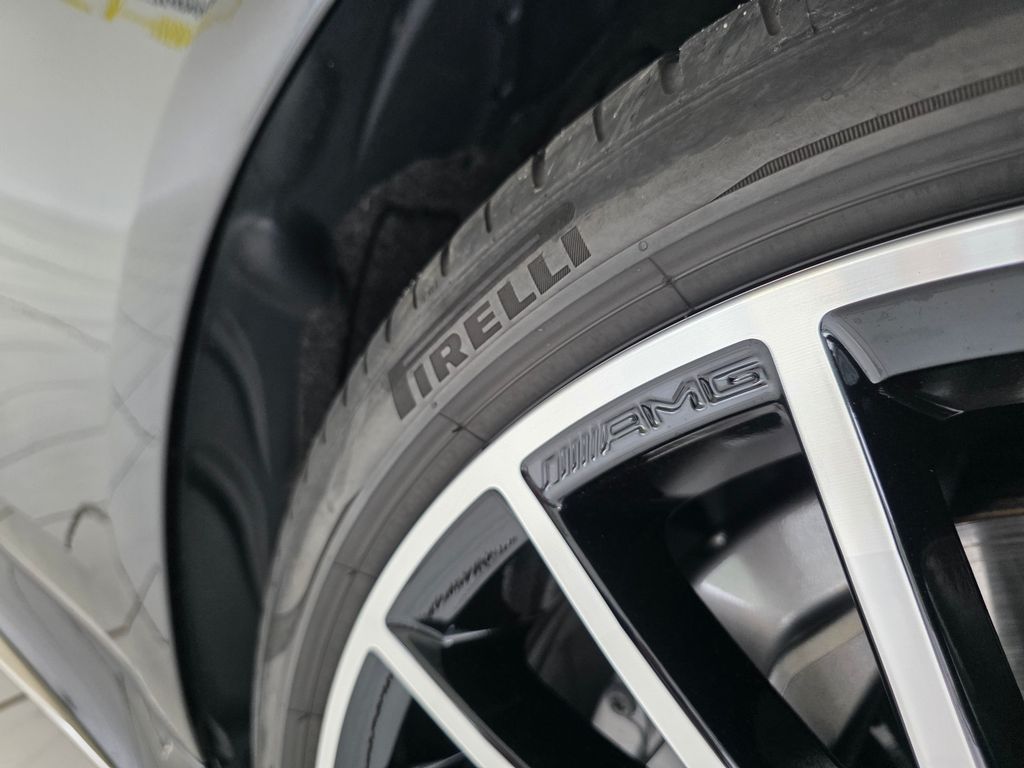 Mercedes-Benz S 580 2024 г. Чёрный, пробег 22129 км