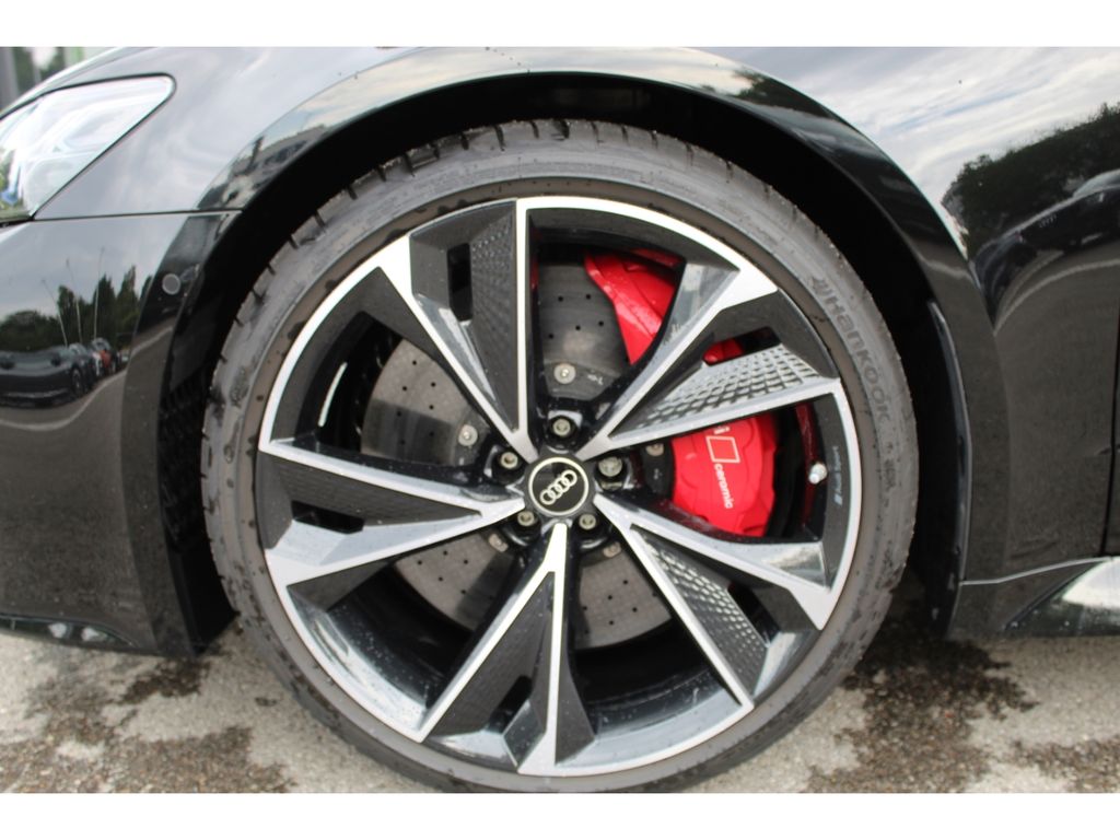 Audi RS7 2023 г. Чёрный, пробег 55000 км