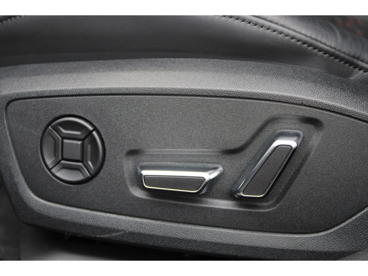 Audi RS7 2023 г. Чёрный, пробег 55000 км