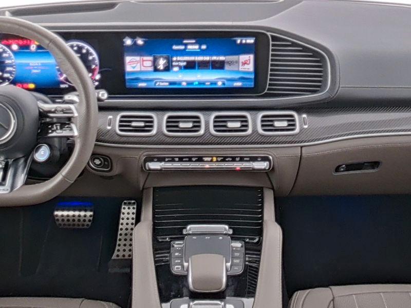 Mercedes-Benz GLS 63 2025 г. Зелёный, пробег 28851 км
