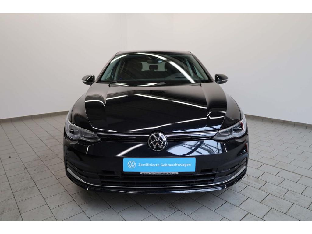 Volkswagen Golf 2023 г. Чёрный, пробег 47995 км