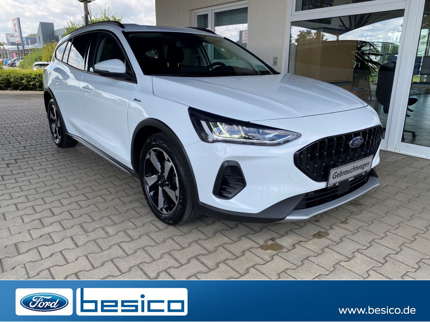 Ford Focus 2023 г. Белый, пробег 38127 км