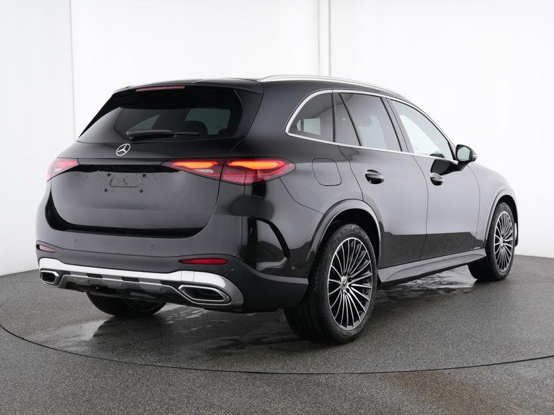 Mercedes-Benz GLC 300 2025 г. Чёрный, пробег 23529 км