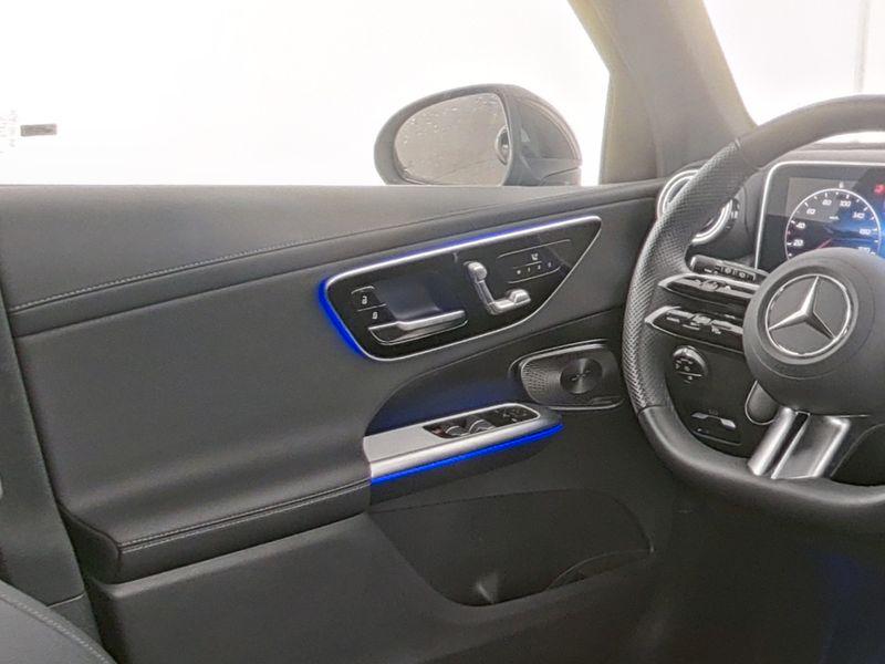 Mercedes-Benz GLC 300 2025 г. Чёрный, пробег 23529 км