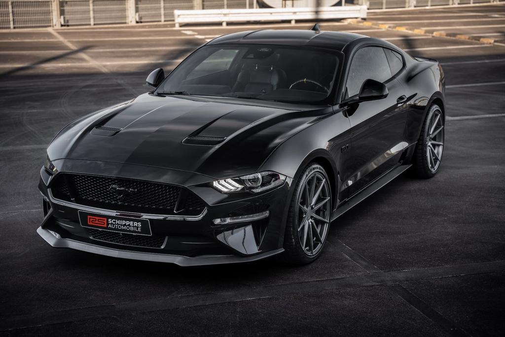 Ford Mustang 2023 г. Чёрный, пробег 55000 км