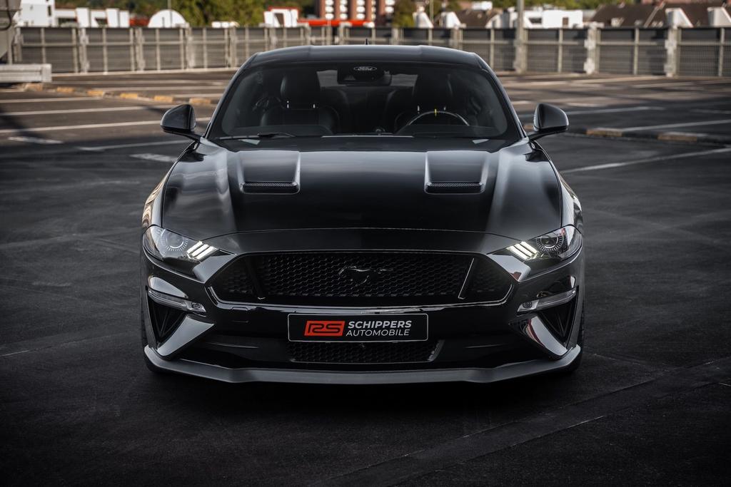 Ford Mustang 2023 г. Чёрный, пробег 55000 км