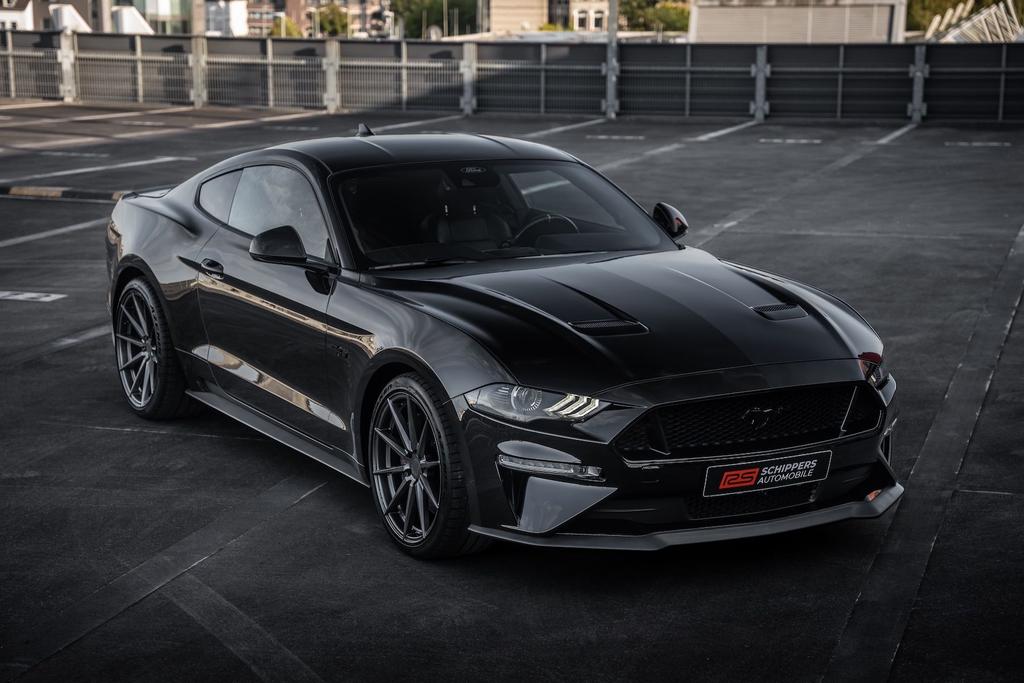 Ford Mustang 2023 г. Чёрный, пробег 55000 км