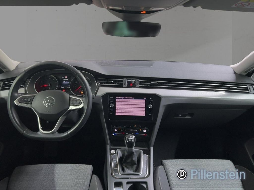 Volkswagen PASSAT VARIANT 2022 г. Серый, пробег 55950 км