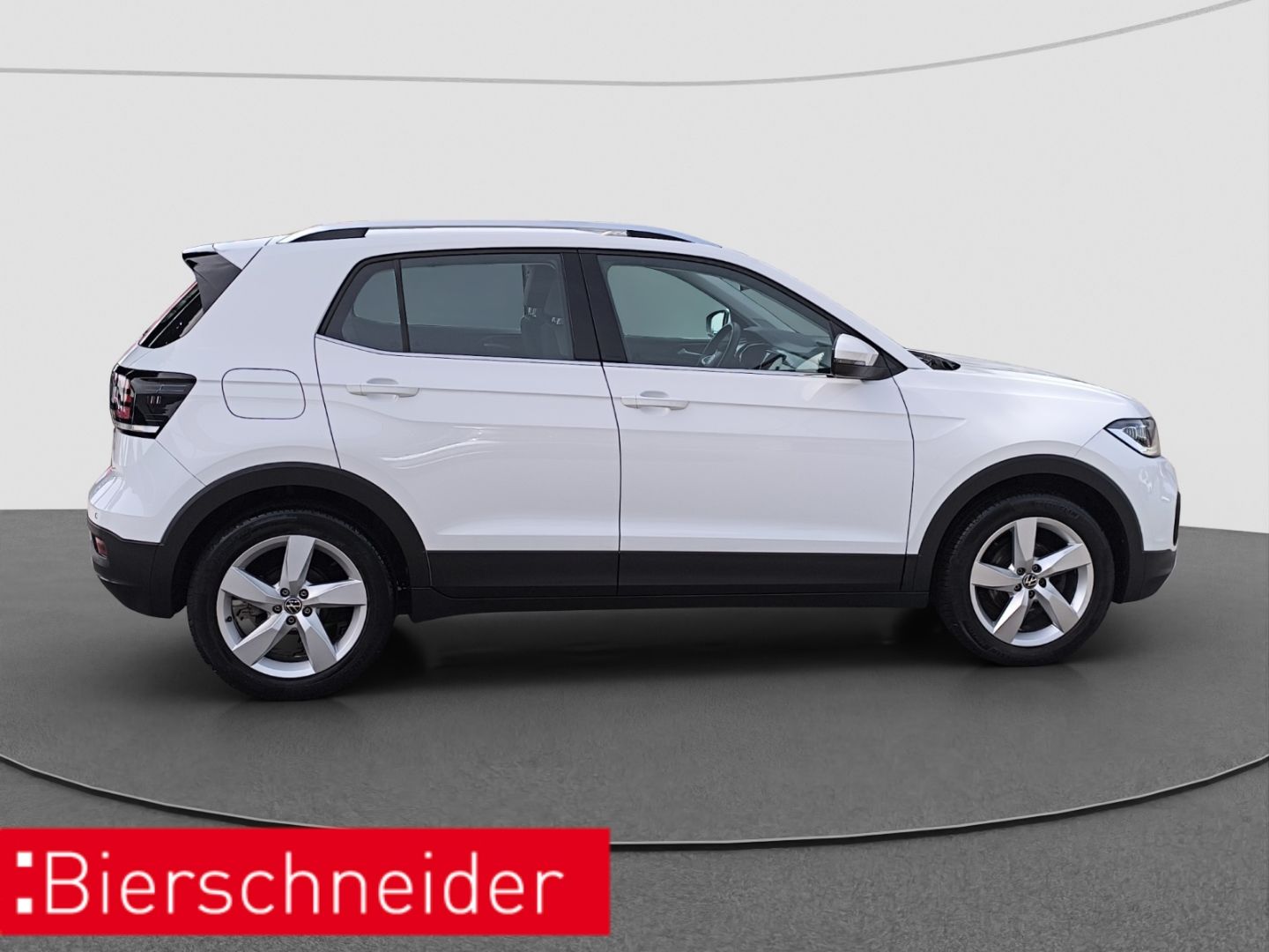 Volkswagen T-Cross 2022 г. Белый, пробег 34650 км