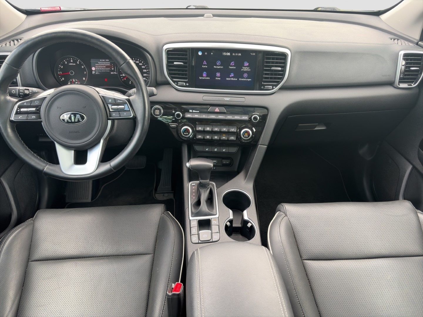 Kia Sportage 2021 г. Чёрный, пробег 34175 км