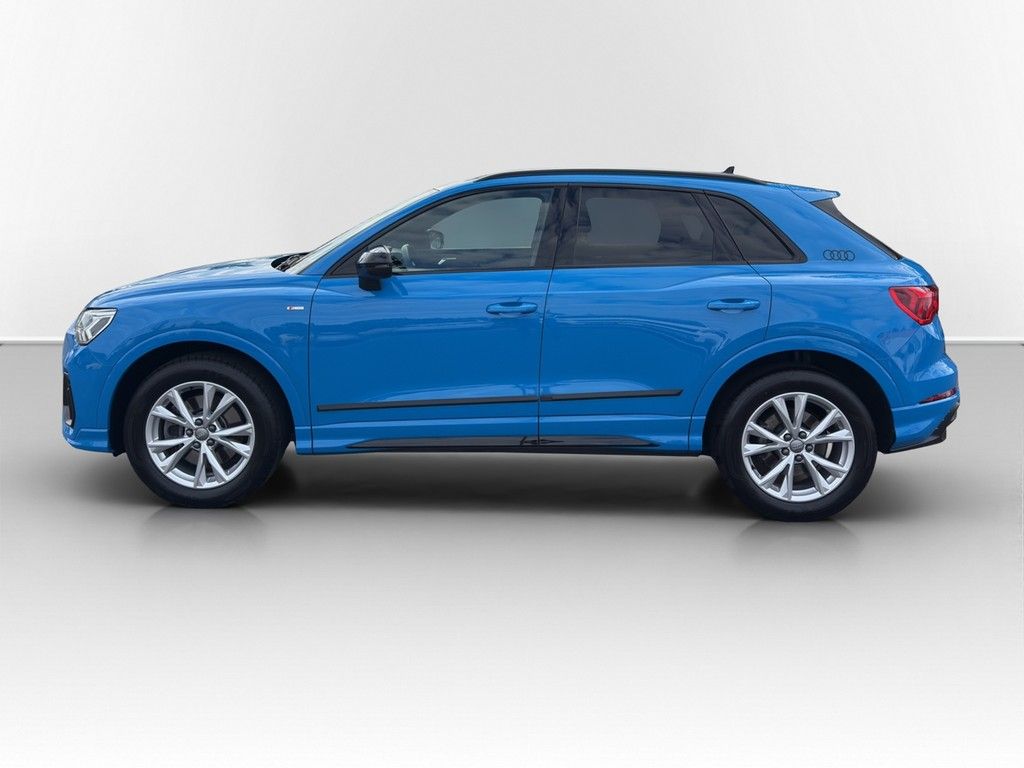 Audi Q3 2022 г. Синий, пробег 35540 км