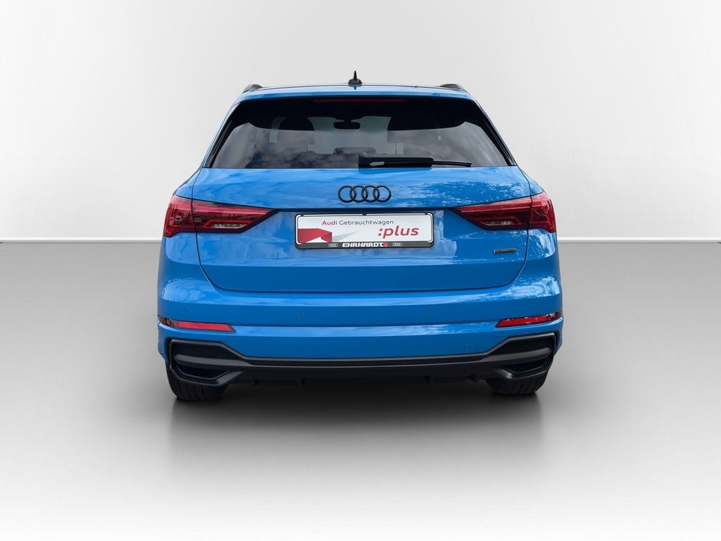 Audi Q3 2022 г. Синий, пробег 35540 км
