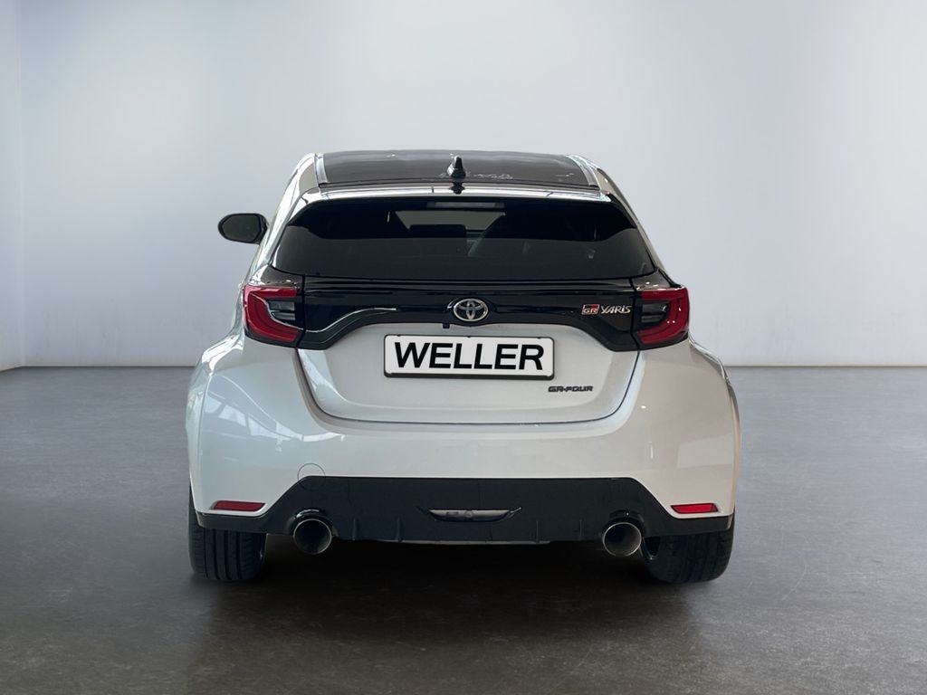 Toyota Yaris 2024 г. Белый, пробег 52551 км