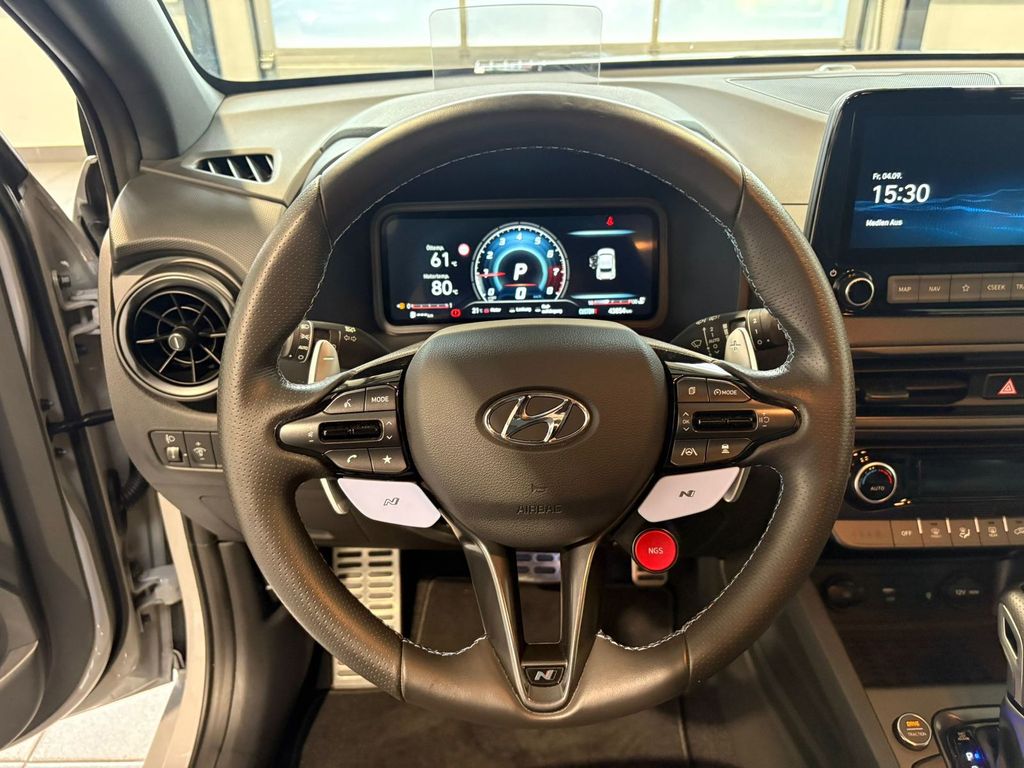 Hyundai Kona 2023 г. Серый, пробег 43754 км