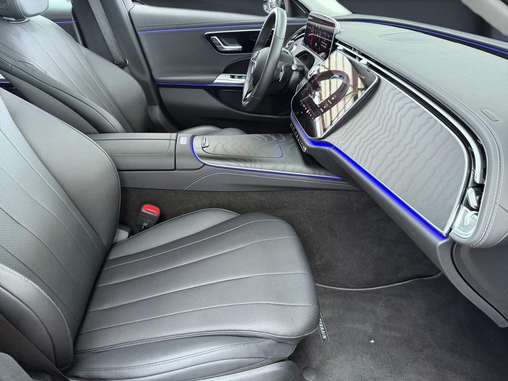 Mercedes-Benz E 220 2025 г. Серый, пробег 16300 км
