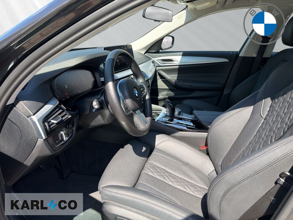 BMW 520 2023 г. Серый, пробег 25546 км