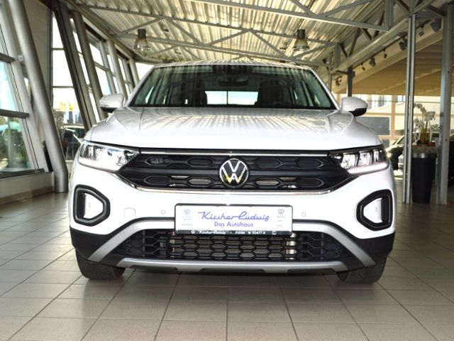 Volkswagen T-Roc 2023 г. Белый, пробег 28495 км