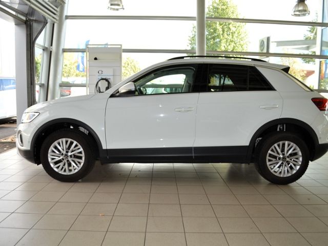Volkswagen T-Roc 2023 г. Белый, пробег 28495 км