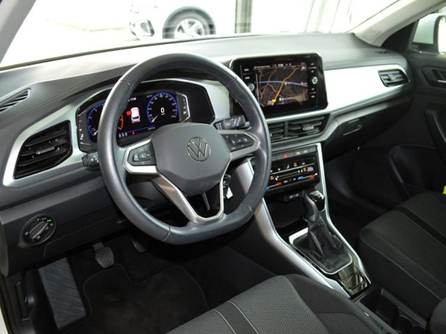 Volkswagen T-Roc 2023 г. Белый, пробег 28495 км