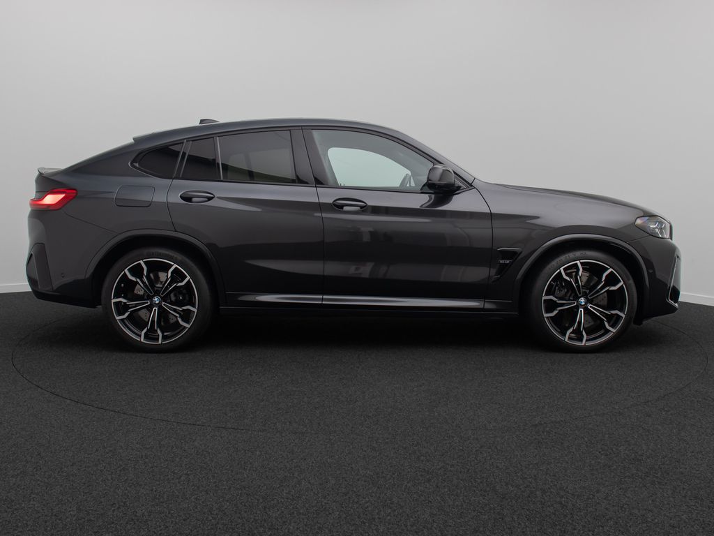 BMW X4 M 2022 г. Чёрный, пробег 37159 км
