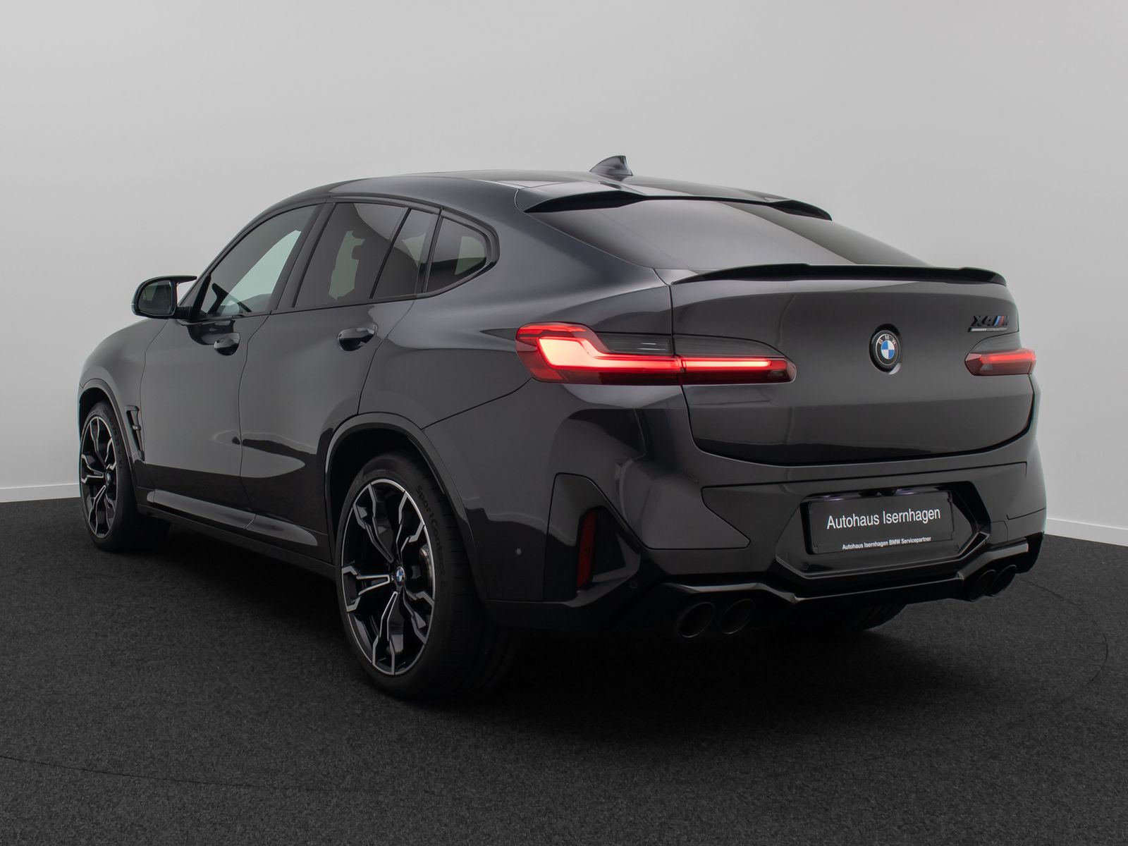 BMW X4 M 2022 г. Чёрный, пробег 37159 км