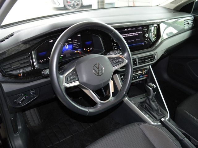 Volkswagen Polo 2023 г. Чёрный, пробег 42418 км