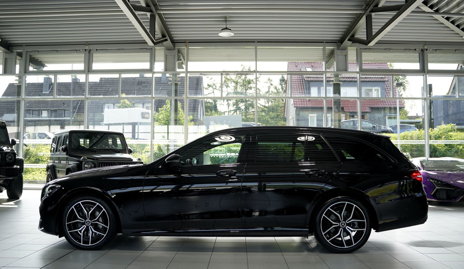 Mercedes-Benz E 400 2023 г. Чёрный, пробег 53000 км