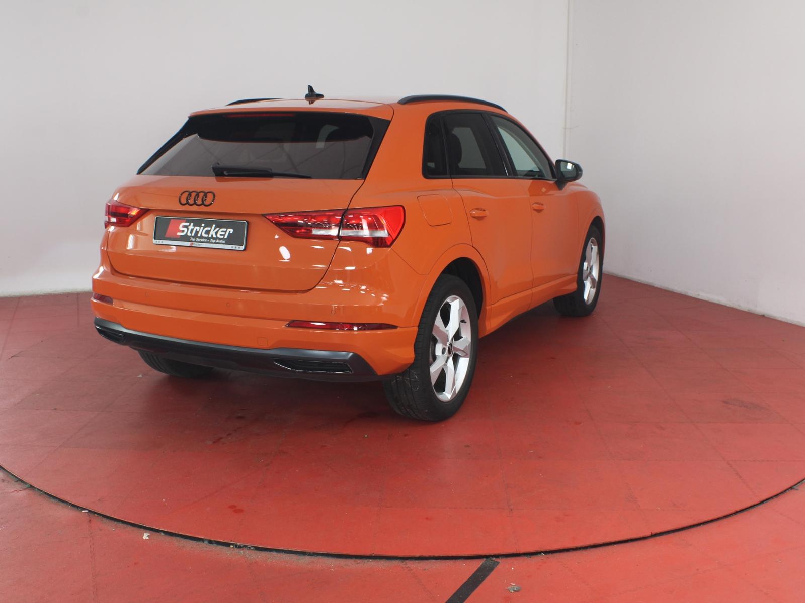 Audi Q3 2023 г. Оранжевый, пробег 22905 км