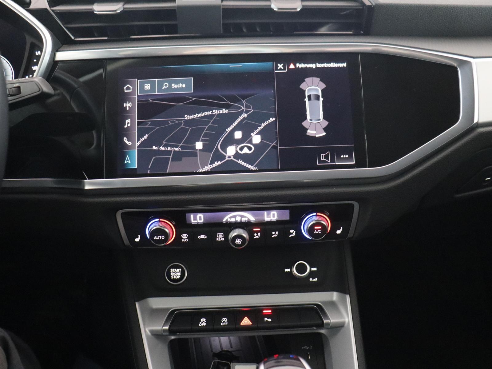 Audi Q3 2023 г. Оранжевый, пробег 22905 км