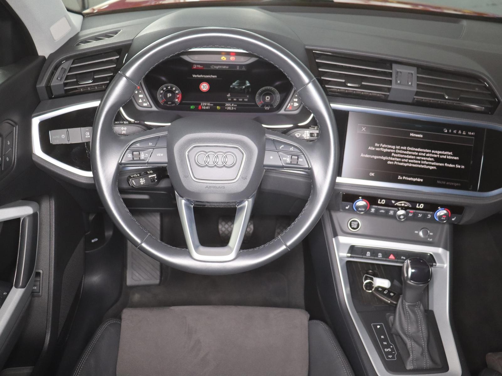 Audi Q3 2023 г. Оранжевый, пробег 22905 км