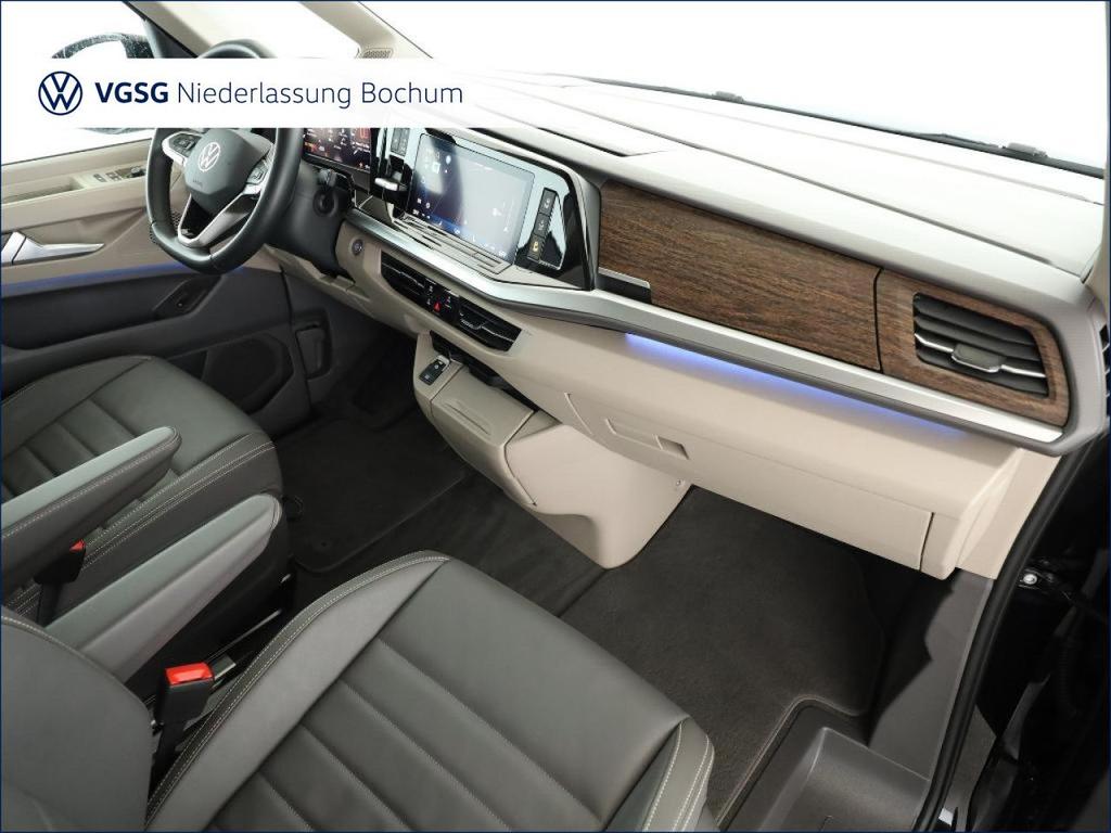 Volkswagen T7 MULTIVAN 2025 г. Чёрный, пробег 24398 км