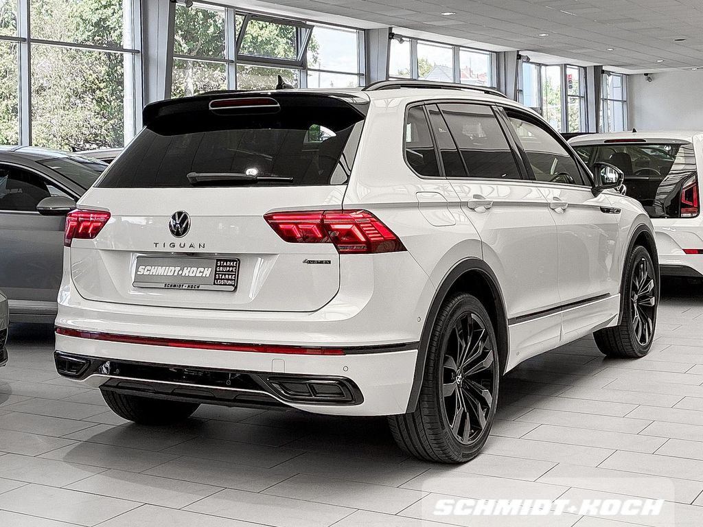 Volkswagen Tiguan 2021 г. Белый, пробег 56788 км